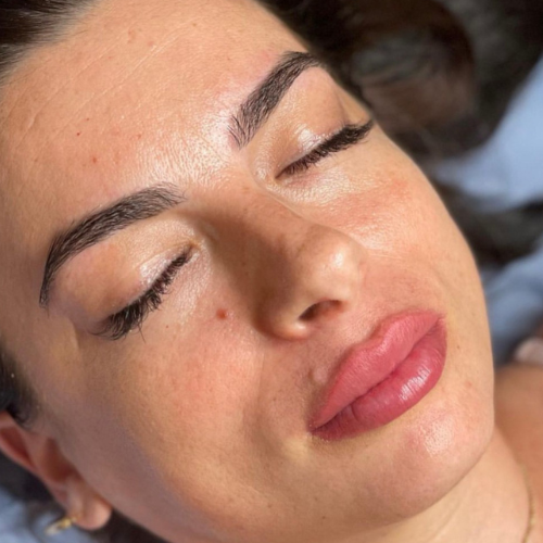 Maquillage semi-permanent des lèvres Candy Lips avec retouche Beauty Charm